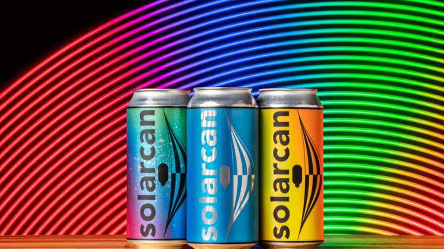 用易拉罐捕捉太阳轨迹：一个极简相机项目如何募得近2万美元