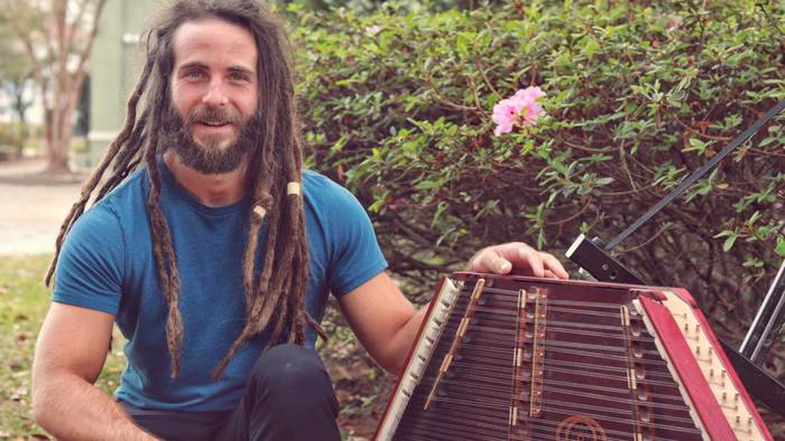 用冷门乐器改编游戏神曲，他如何超额571%募得近2万美元？