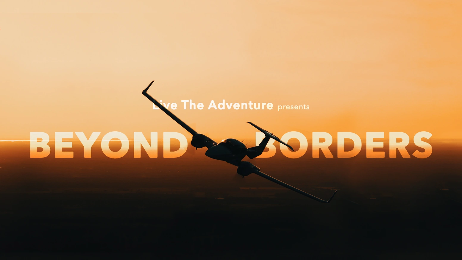 两个朋友开小飞机环游世界，如何用一部纪录片众筹百万？